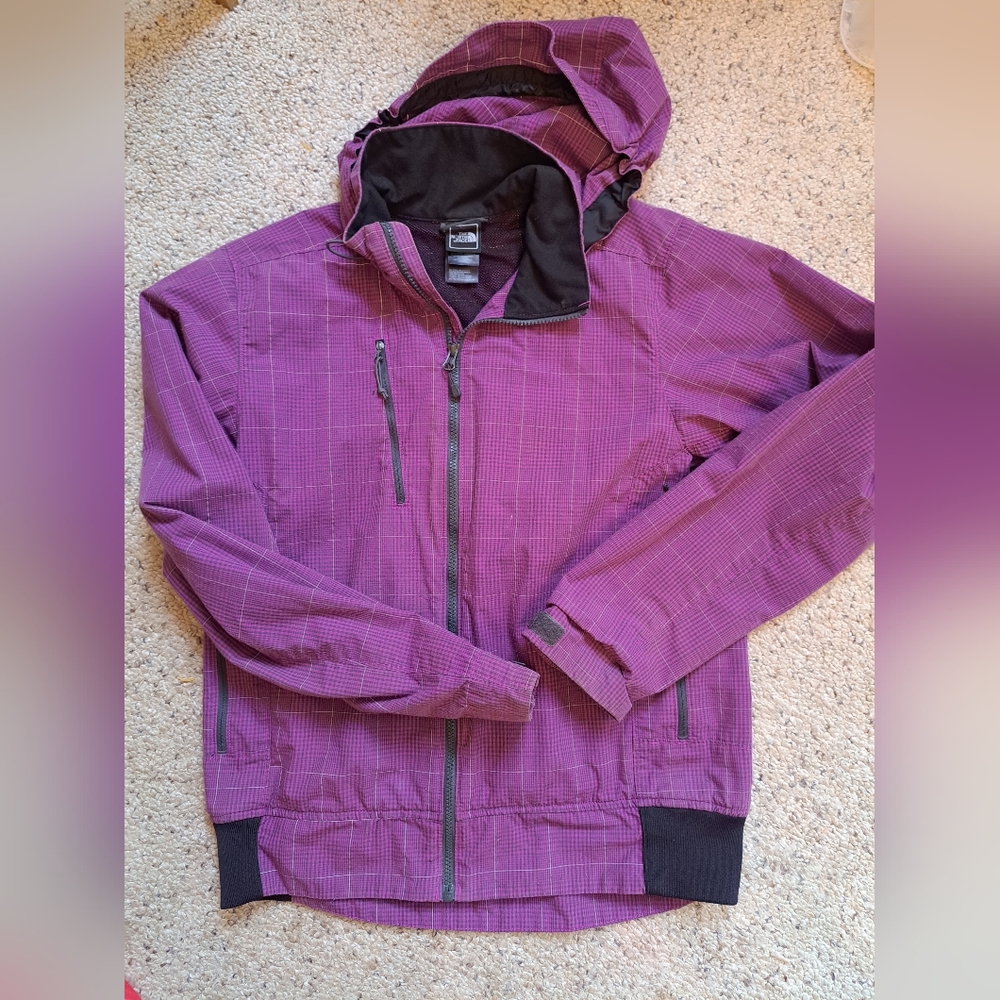 Womens north face purple windbreaker - S